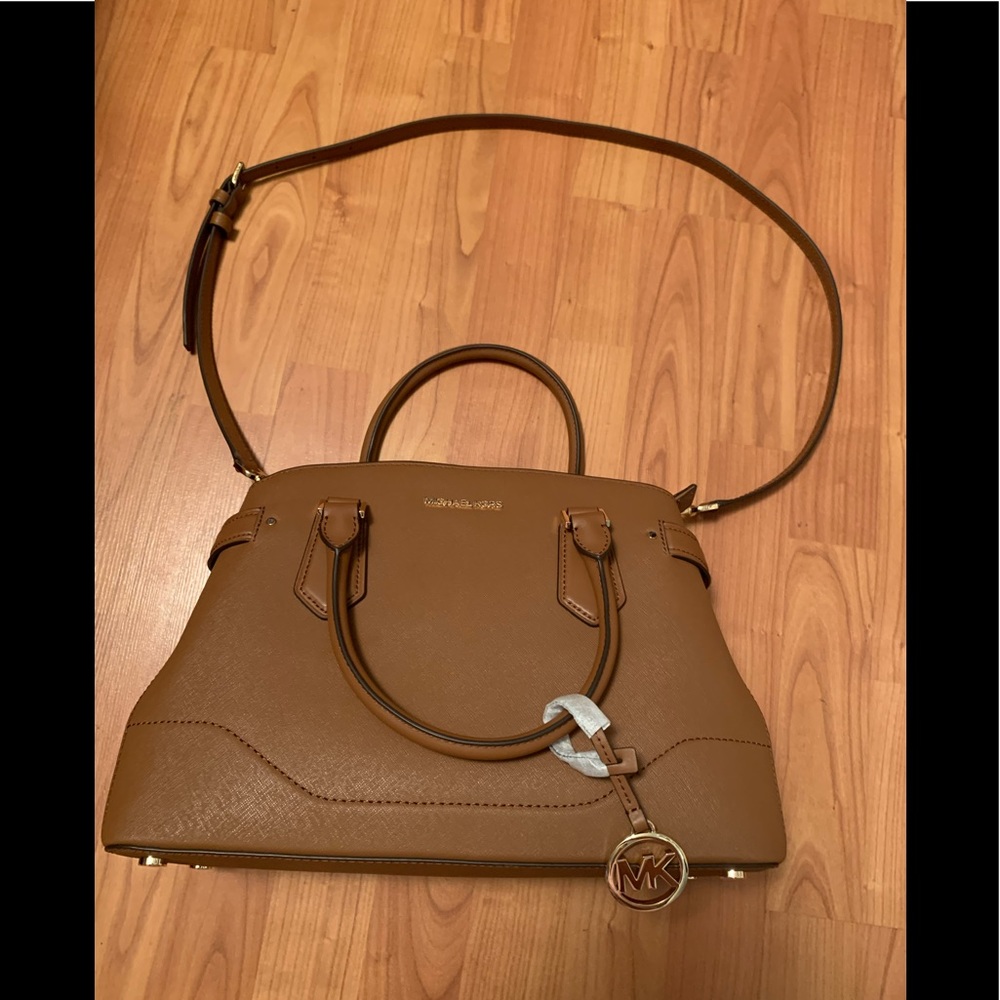 New Michael Kors Purse